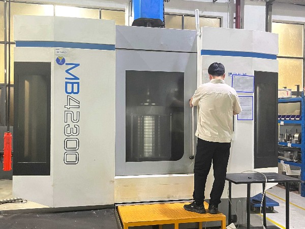 高精度數控立式珩磨機 可加工尺寸：φ3-60mm 250mm 精度：±5μm